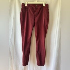 M Jeans By Maurices Size M Short Womens Skinny High Rise Burgundy Denim Pants